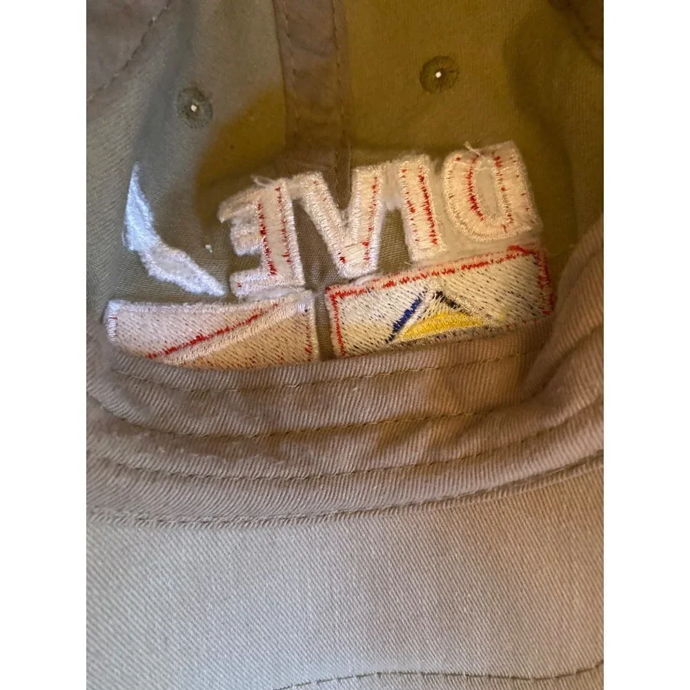 unbranded khaki dive